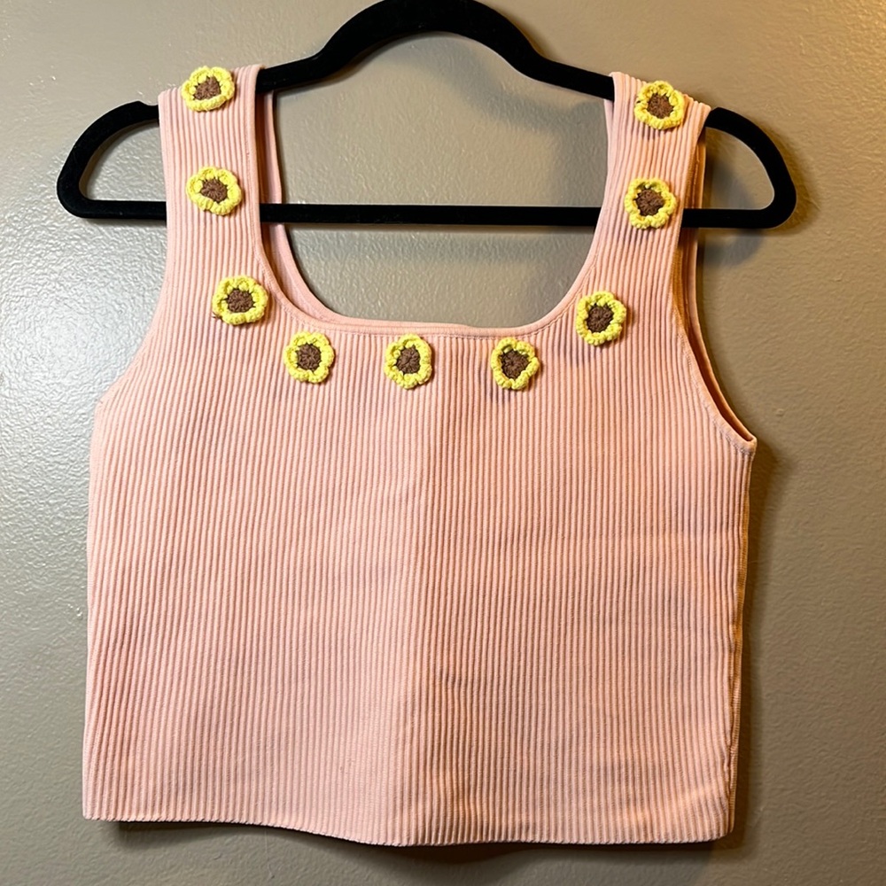 Cider crop top with knotted flowers